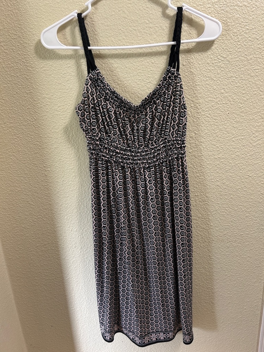 Max Studio Black and Cream Printed Smocked Midi Dress size Small